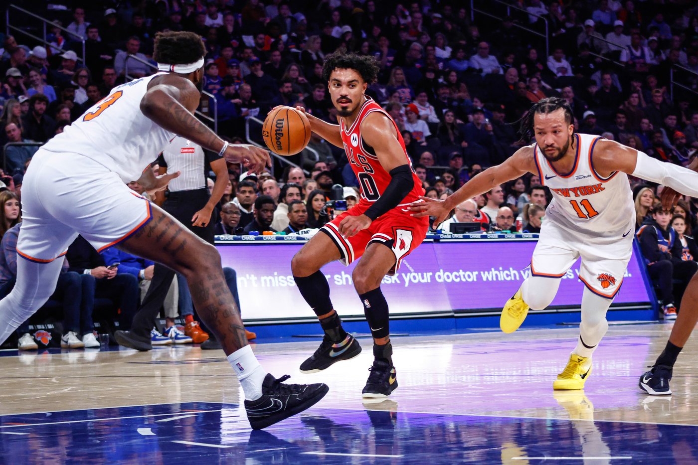 Brunson scores 31 as Knicks snap losing streak, hand Bulls first loss | iNFOnews.ca