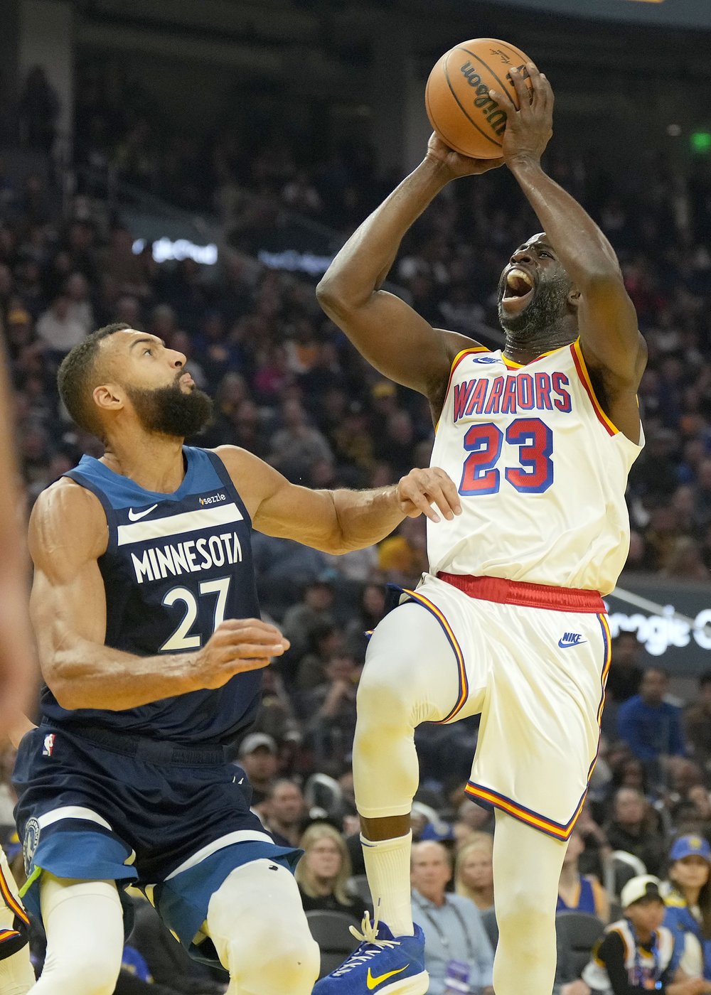 Stephen Curry scores 30 and dishes out eight assists as Warriors beat Timberwolves 114-106 | iNFOnews.ca