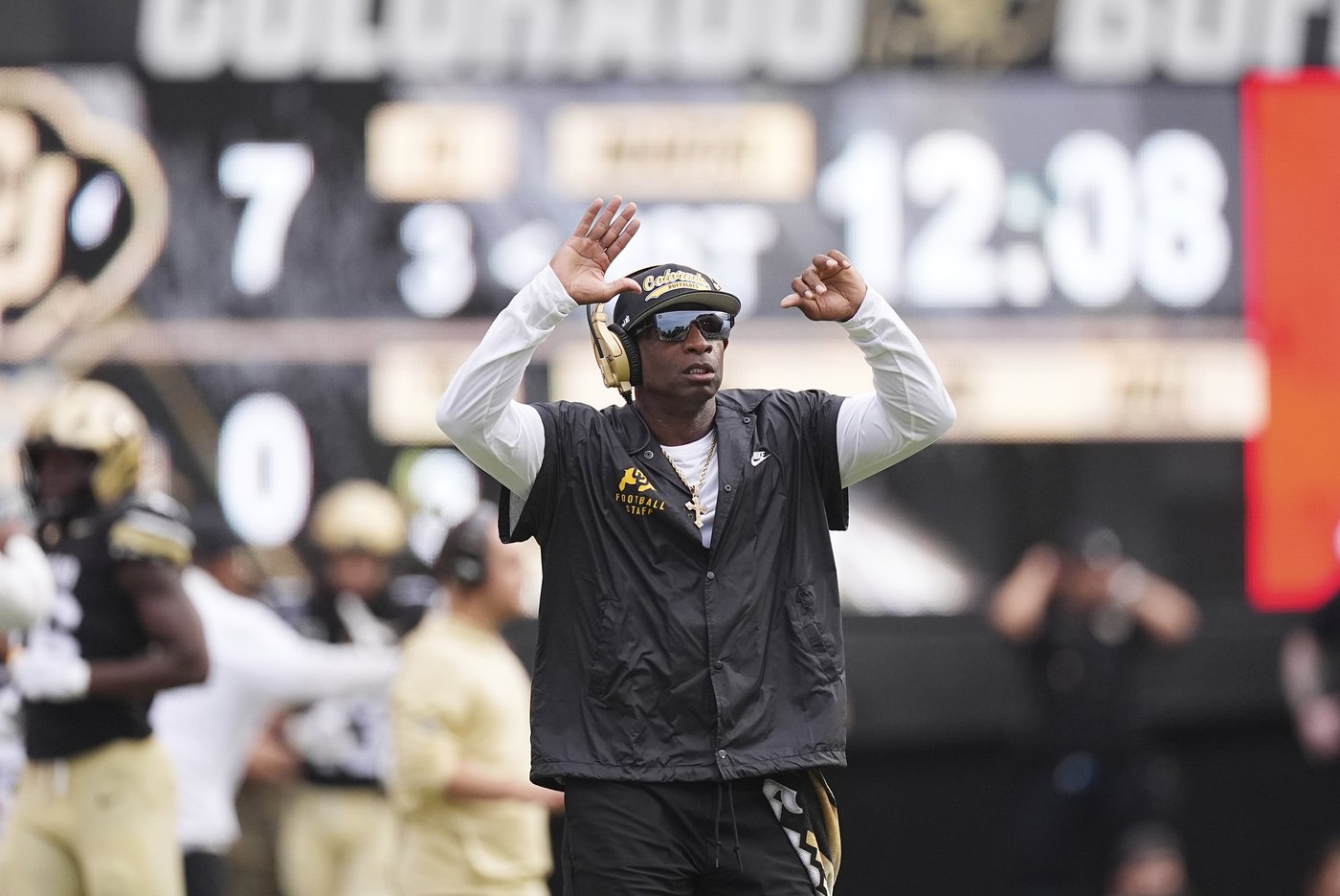 Deion Sanders defends Colorado's late-game clock management, coaching staff after Georgia Tech loss | iNFOnews.ca