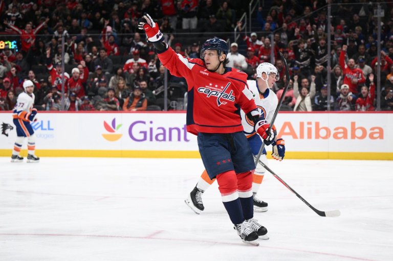 Capitals top Islanders 4-1 to pull within 2 points of 3rd place in the Metropolitan Division. | iNFOnews.ca