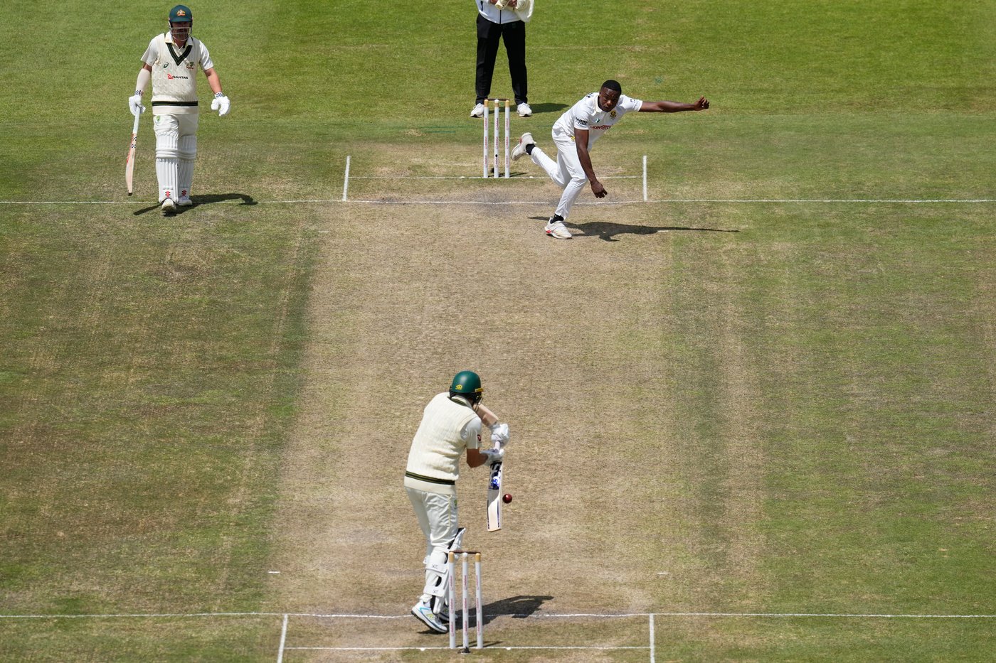 South Africa storms back to beat Australia by an innings and level the test cricket series 1-1 | iNFOnews.ca