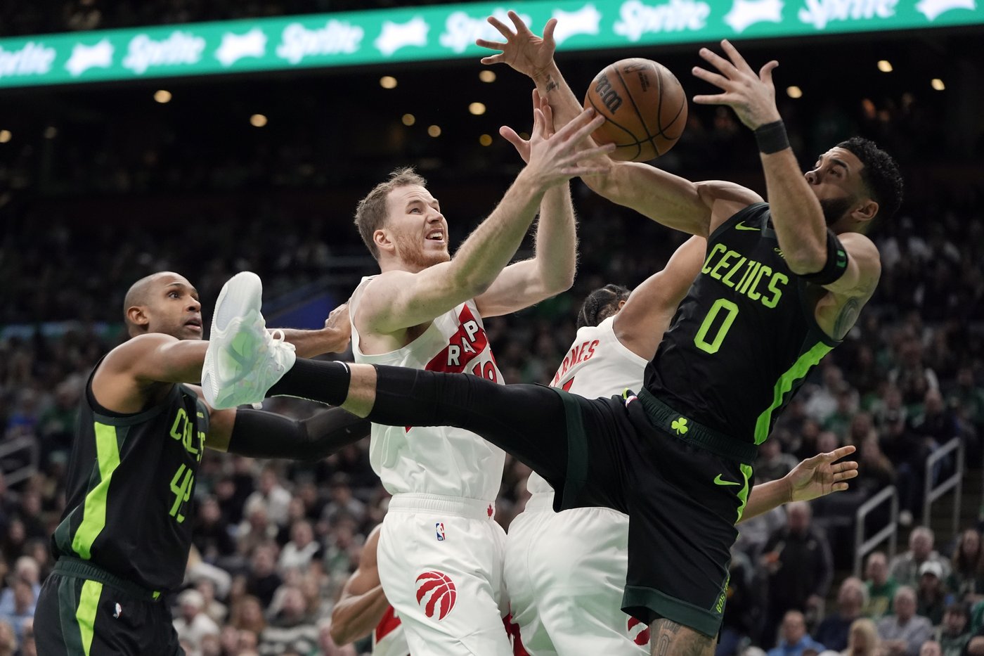 Jayson Tatum scores 23, Celtics rout Toronto 125-71 as Raptors' losing streak hits 11 games | iNFOnews.ca