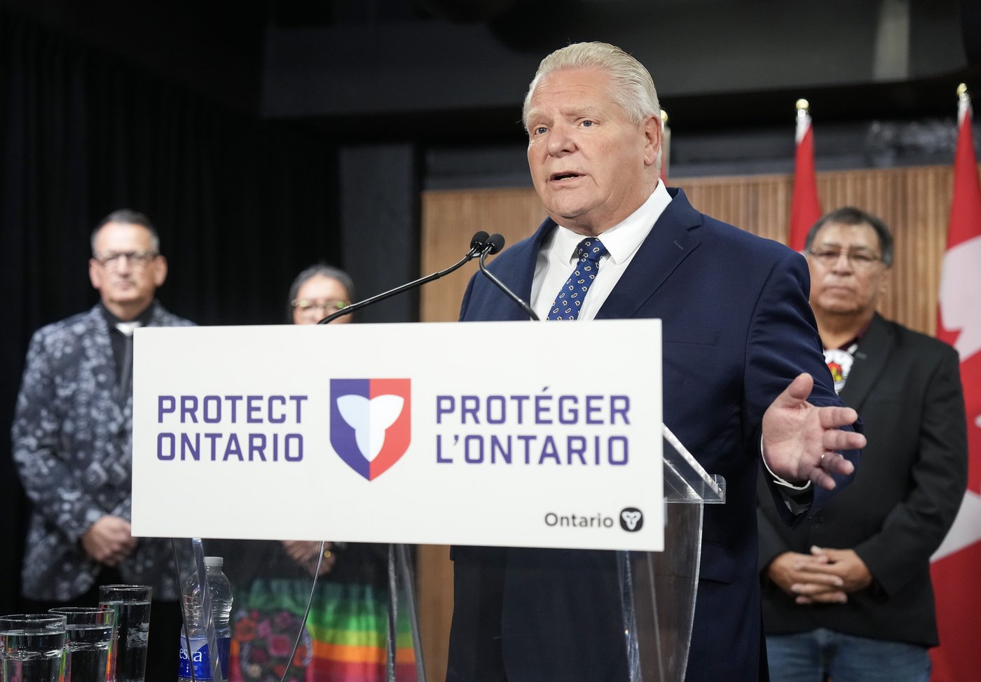 'Call 1-800-Doug-Ford': Ontario, N.B. courting Quebec doctors unhappy with pay law | iNFOnews.ca