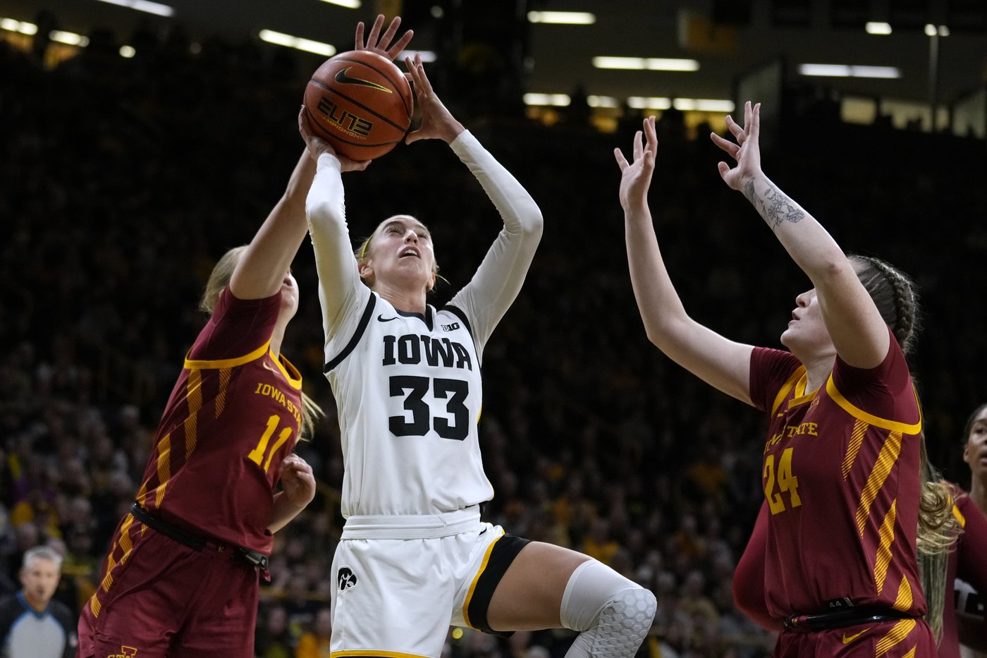 No. 21 Iowa takes down No. 18 Iowa State with 75-69 comeback win | iNFOnews.ca No. 21 Iowa takes down No. 18 Iowa State with 75-69 comeback win | iNFOnews.ca
