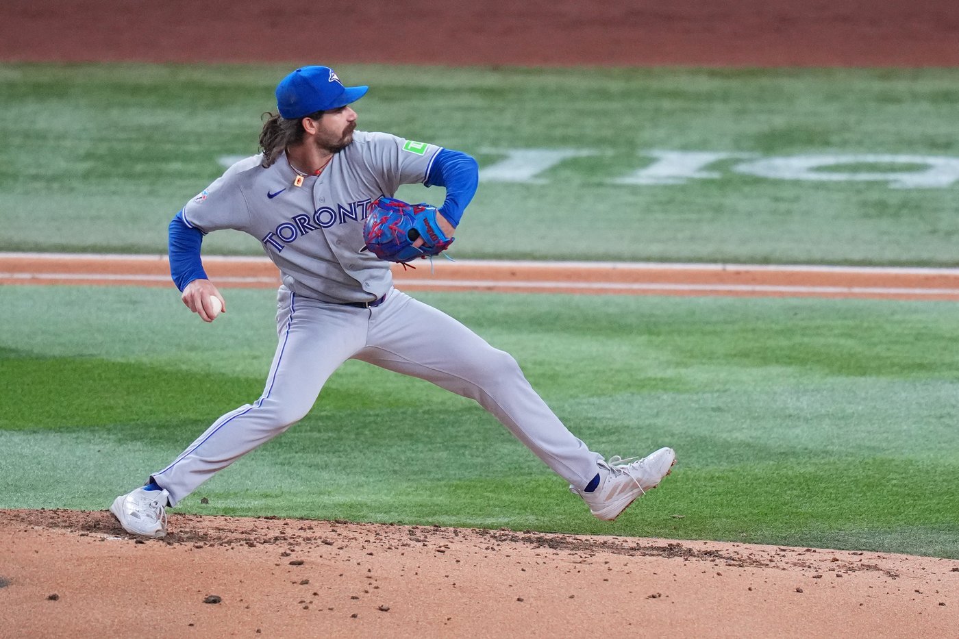 Blue Jays put Dylan Cease on the IL shortly after being eliminated from the playoff race | iNFOnews.ca