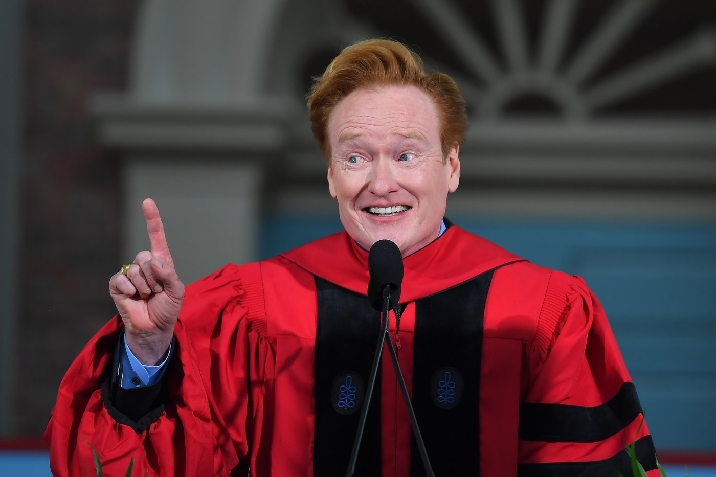 Conan O’Brien speaks at Harvard commencement as Trump tightens pressure on the school | iNFOnews.ca
