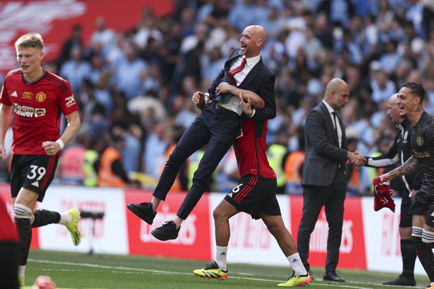Bad signings, no identity and big losses: Here's how Erik ten Hag got it wrong at Man United | iNFOnews.ca