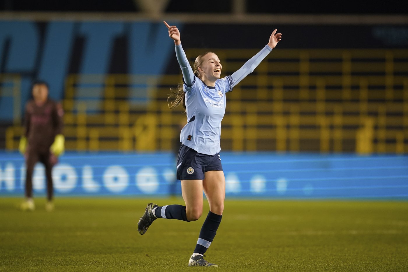 Barcelona grabs last quarterfinal spot in Women's Champions League with 3-0 win in Stockholm | iNFOnews.ca