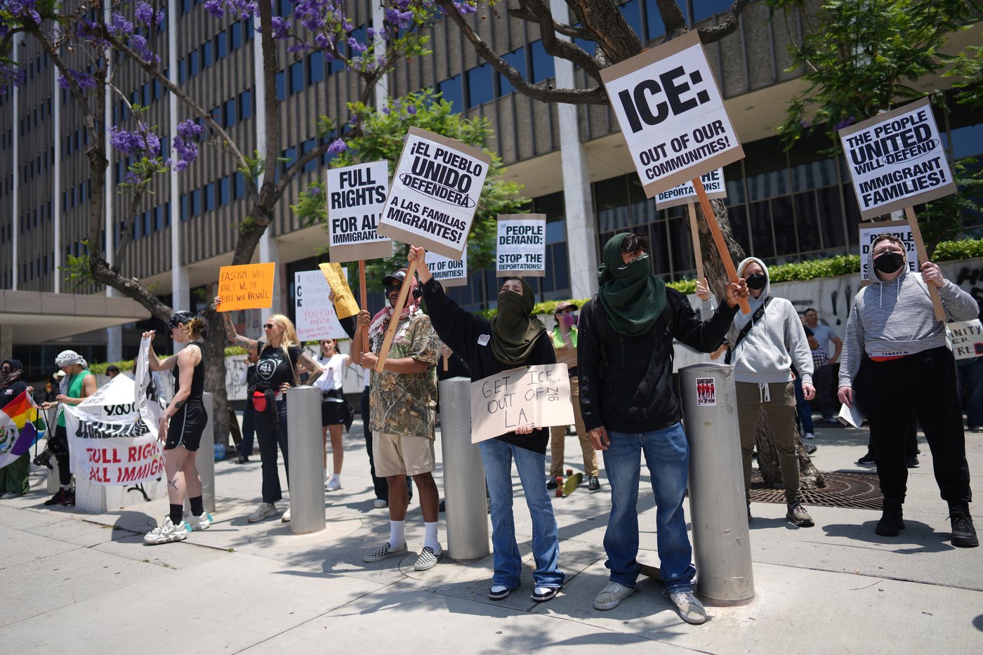 FACT FOCUS: A Craigslist ad is not proof of paid protesters in LA. It was posted as a prank | iNFOnews.ca