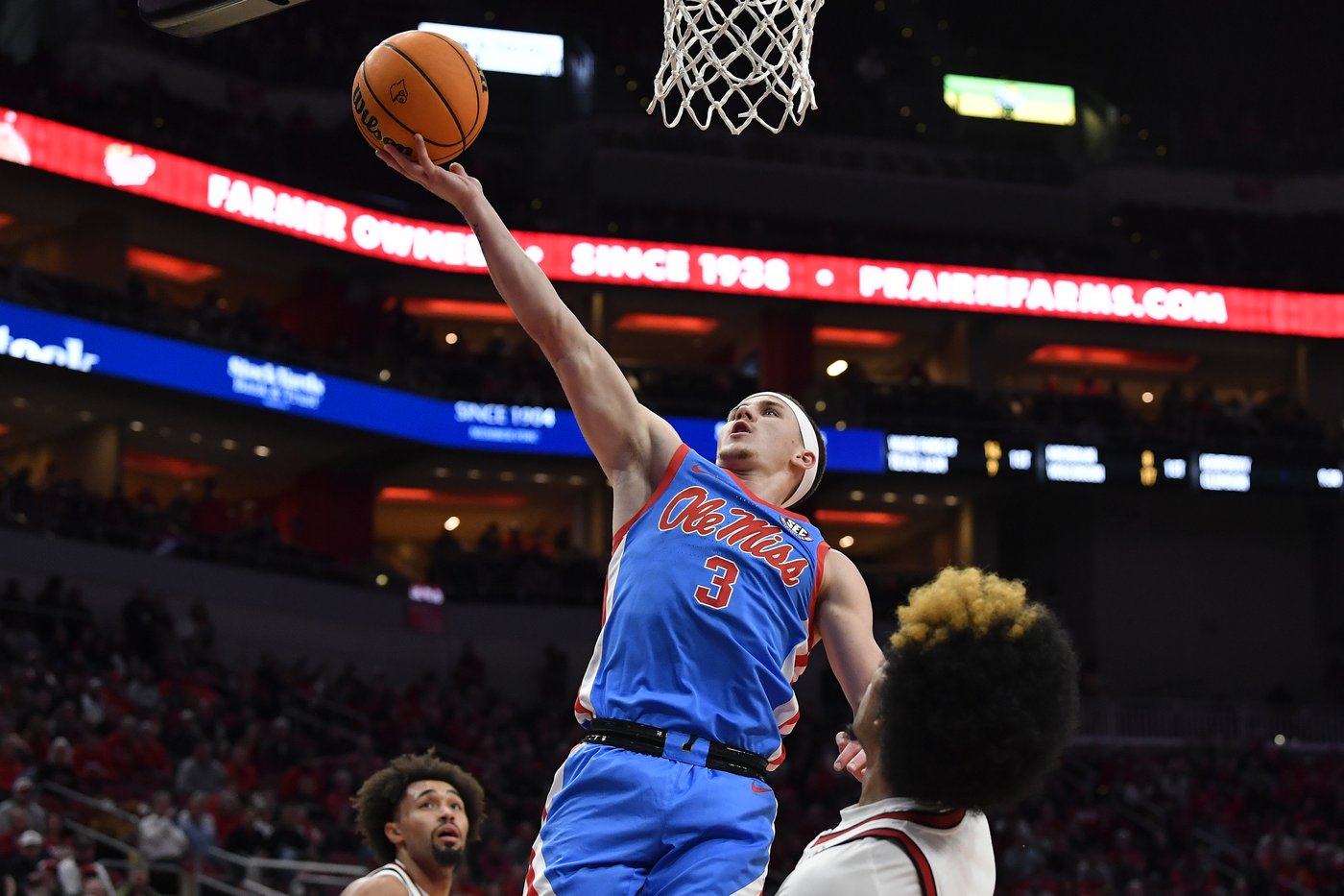 Davis scores 20, Pedulla adds 16 as No. 23 Ole Miss beats Louisville 86-63 in SEC/ACC Challenge | iNFOnews.ca