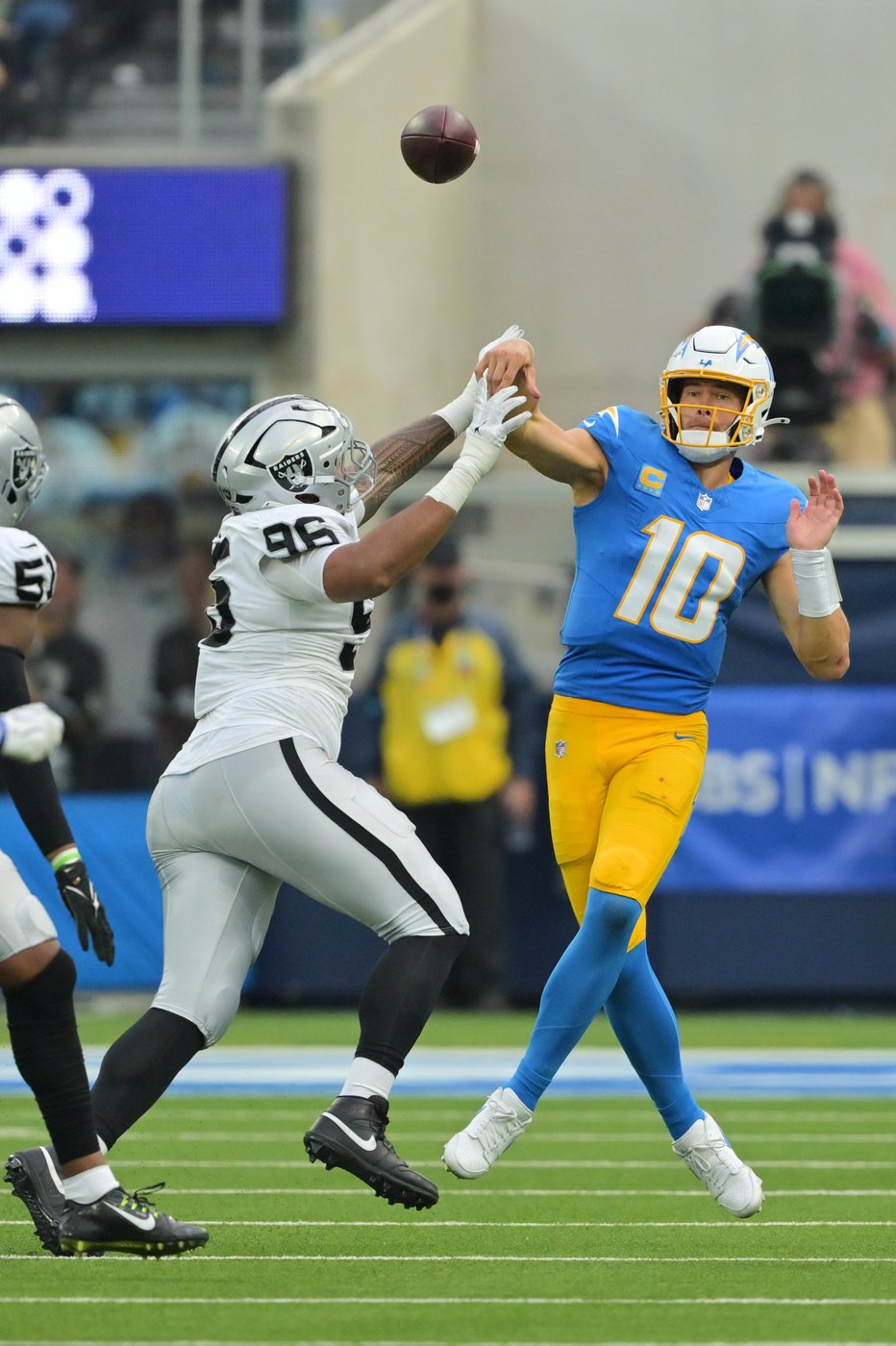 Jim Harbaugh has never been 0-2. The Chargers are now, with a tough stretch ahead | iNFOnews.ca Jim Harbaugh has never been 0-2. The Chargers are now, with a tough stretch ahead | iNFOnews.ca