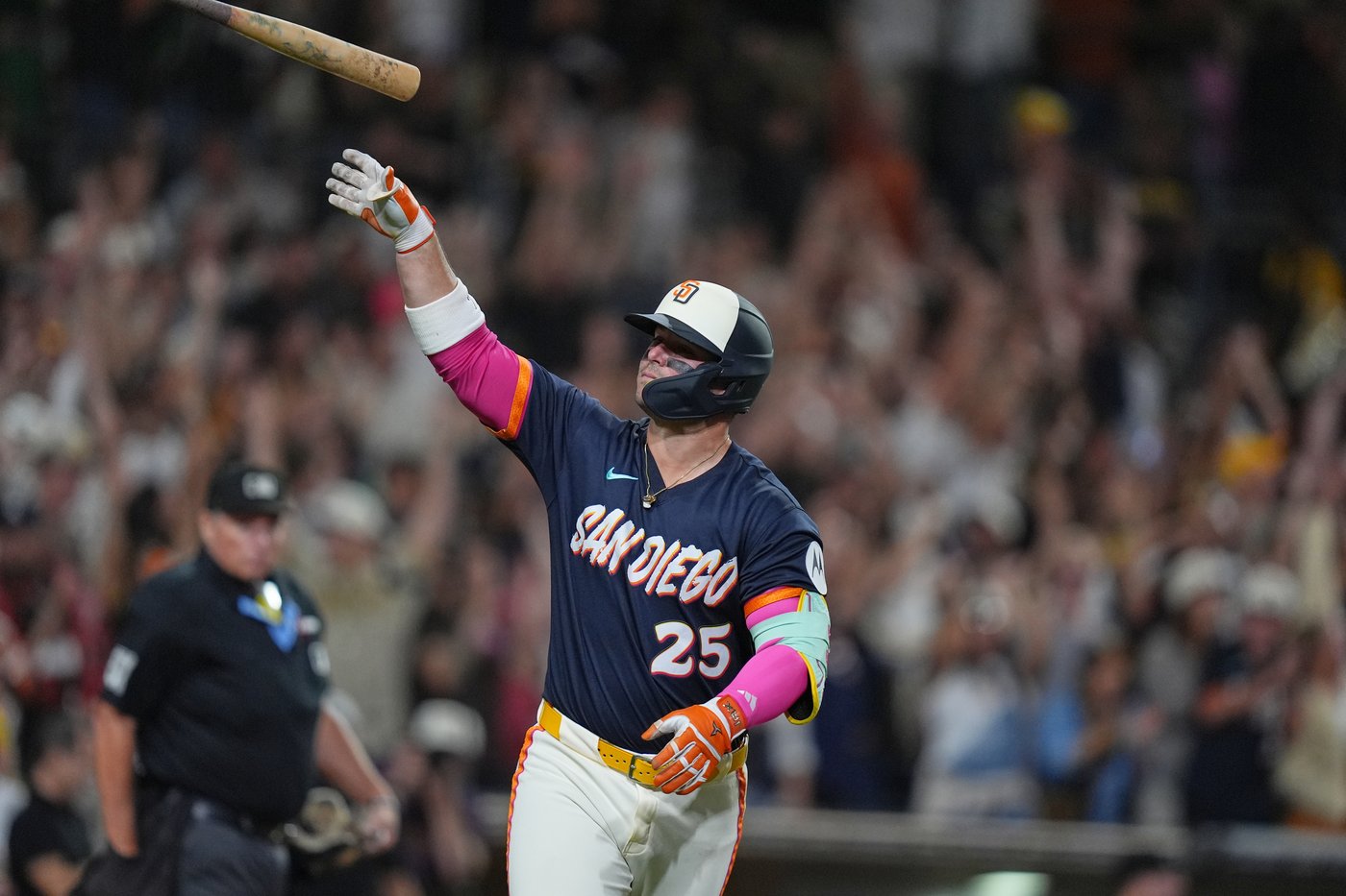Ty France's 3-run homer helps Padres to 8-2 win over Marlins and into tie for top NL wild-card spot | iNFOnews.ca