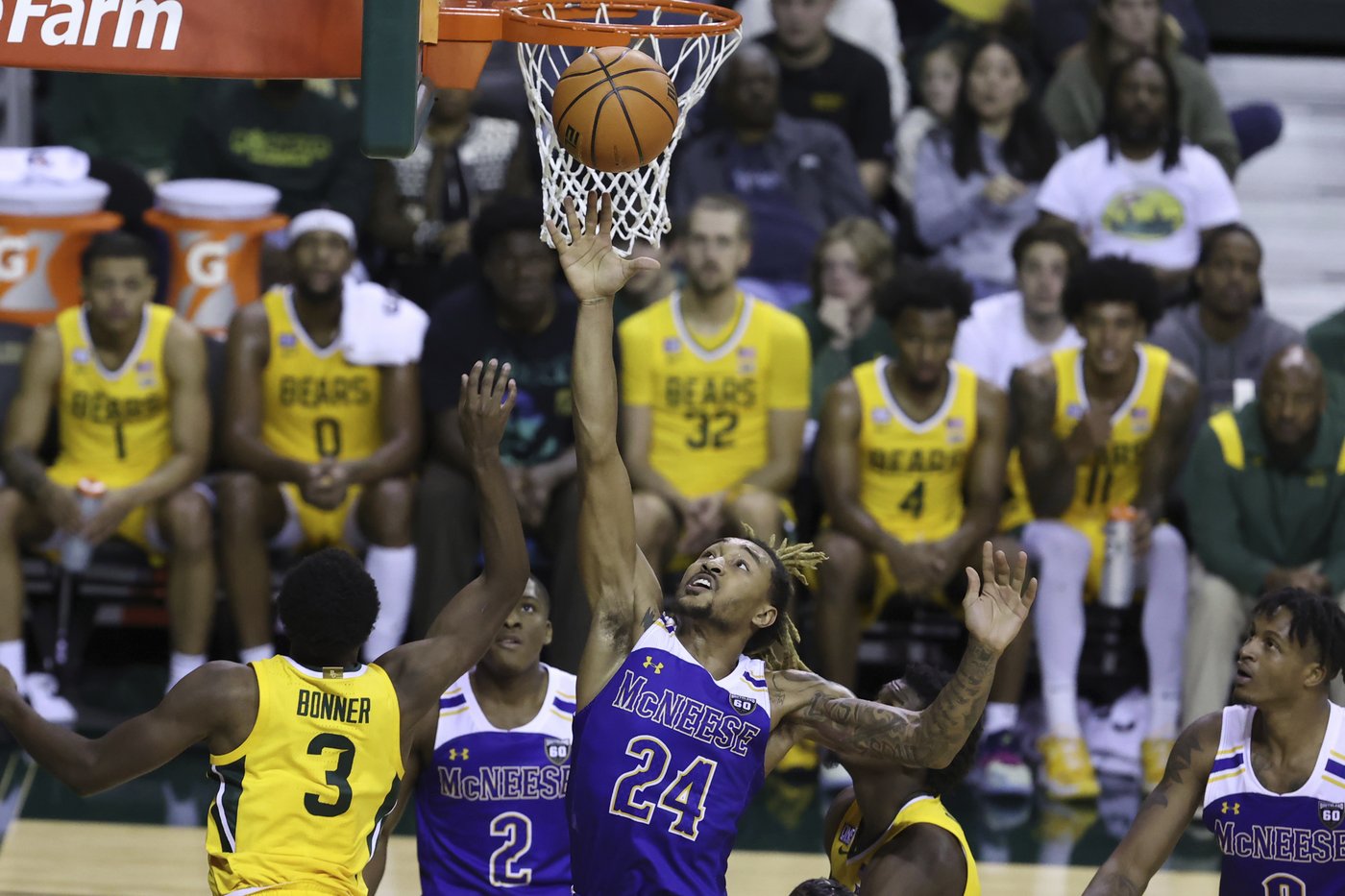 Many top players from one-bid leagues left for bigger schools. Here are some of the best who stayed | iNFOnews.ca