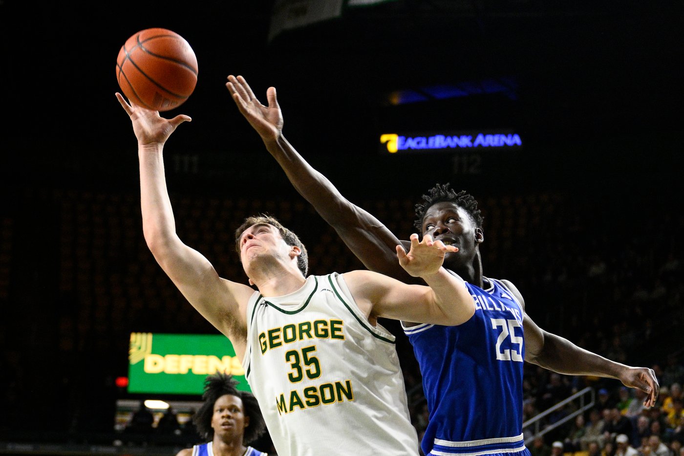 Jahari Long scores 21 points as George Mason pounds No. 25 Saint Louis, 86-57 | iNFOnews.ca