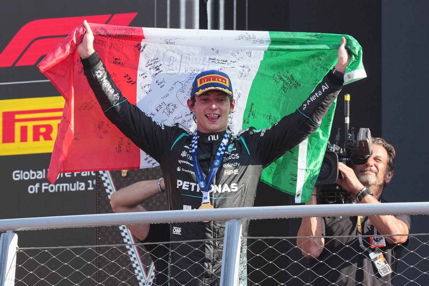F1 leader Kimi Antonelli wins Italian GP after epic charge from the back | iNFOnews.ca