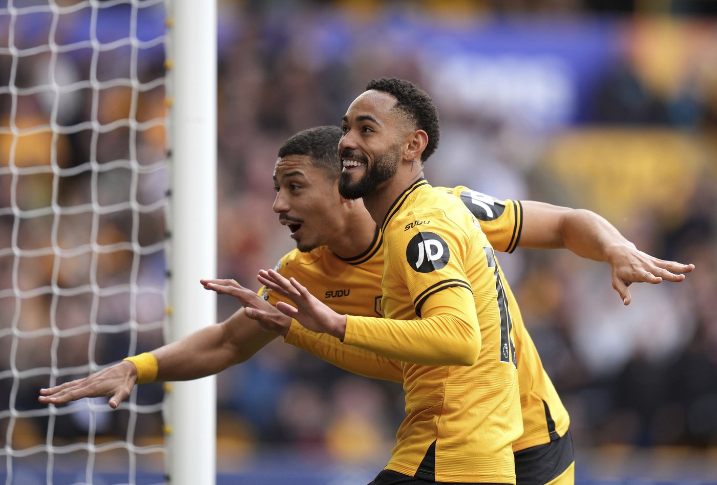 Late Van Dijk goal sees Liverpool move to within six points of the Premier League title | iNFOnews.ca Late Van Dijk goal sees Liverpool move to within six points of the Premier League title | iNFOnews.ca