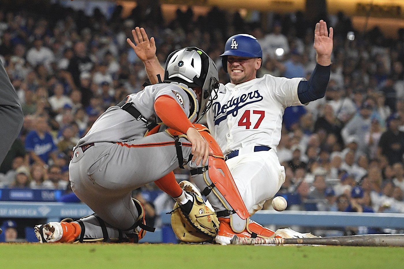 Ohtani gets 2 big hits, Yamamoto and bullpen combine on 1-hitter in Dodgers' 2-1 win over Giants | iNFOnews.ca