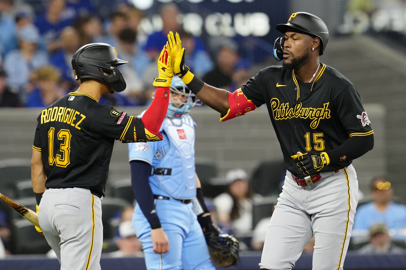 Blue Jays fail to complete sweep with 4-1 defeat to Pirates, lose Cease, Guerrero Jr. | iNFOnews.ca Blue Jays fail to complete sweep with 4-1 defeat to Pirates, lose Cease, Guerrero Jr. | iNFOnews.ca