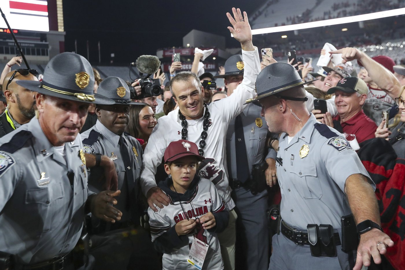 No. 23 South Carolina's charge powered by Raheim 'Rocket' Sanders | iNFOnews.ca