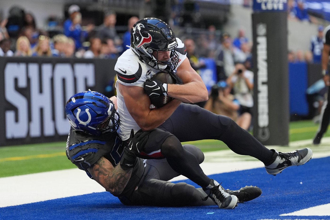 Colts end 9-game skid with 19-17 victory over Texans as Shrader kicks winner with 16 seconds left | iNFOnews.ca Colts end 9-game skid with 19-17 victory over Texans as Shrader kicks winner with 16 seconds left | iNFOnews.ca
