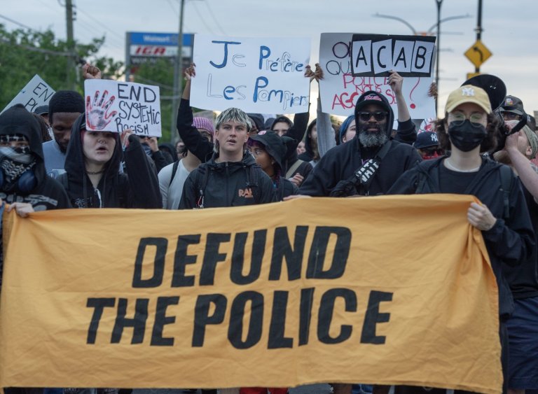 5 things to know about police fines for insults in Quebec | iNFOnews.ca