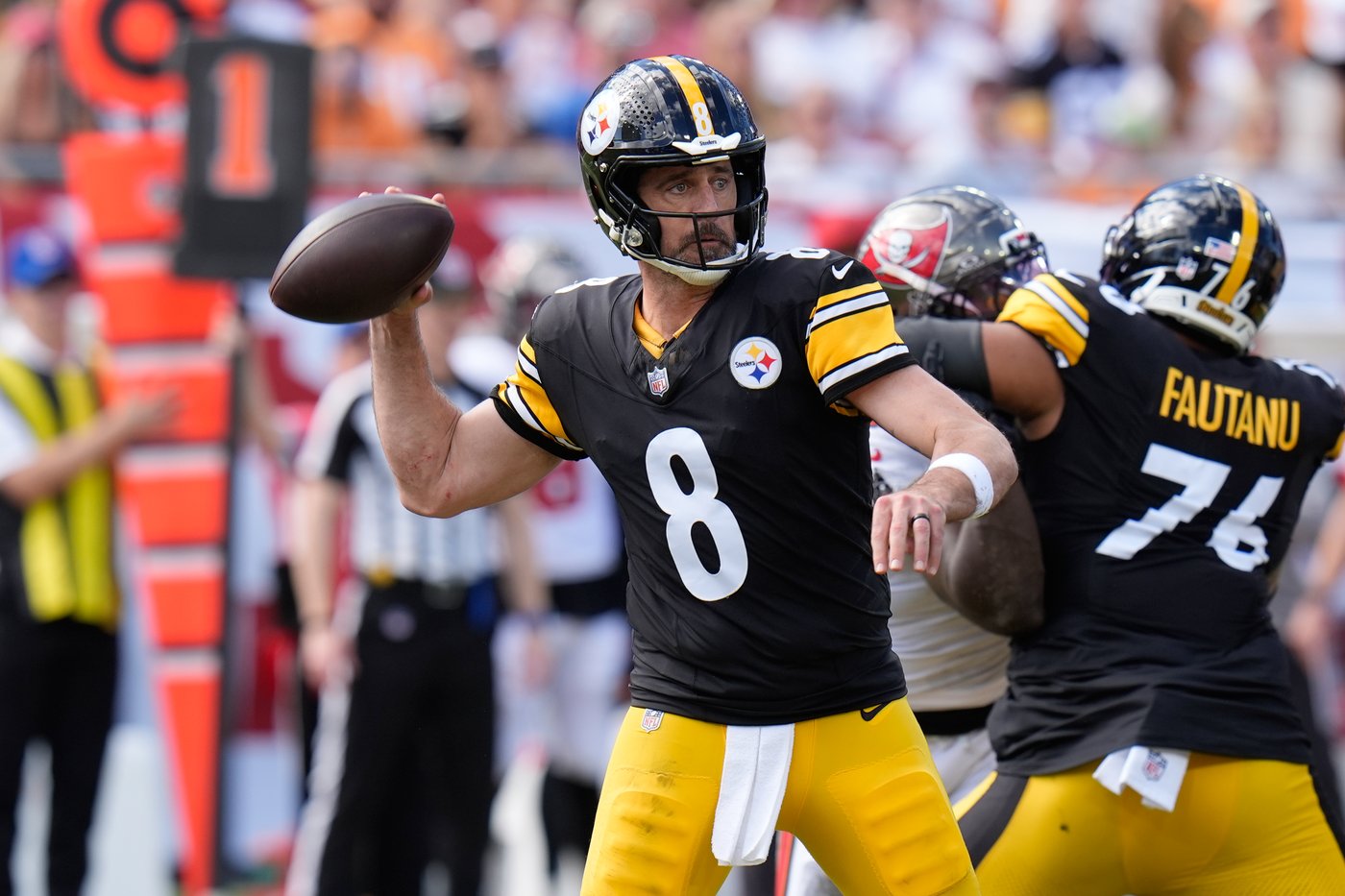 Comeback stories, trouble in LA and a messy NFC East highlight Week 6 | iNFOnews.ca