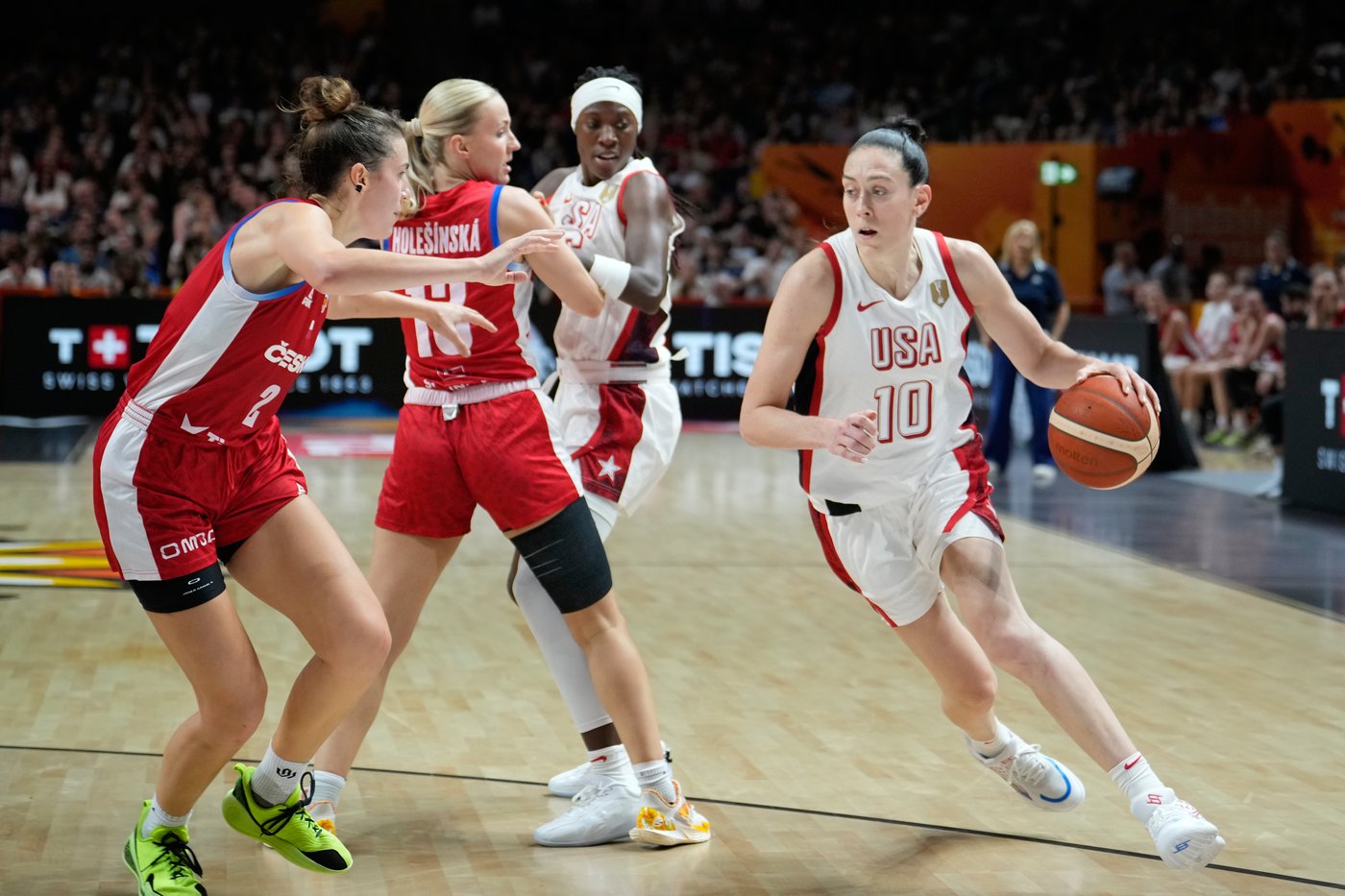 US still the team to beat as women's FIBA World Cup quarterfinals are set | iNFOnews.ca