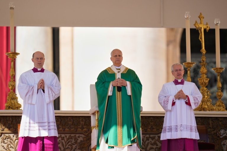 Pope Leo blasts economy that marginalizes poor while wealthy live in bubble of luxury | iNFOnews.ca