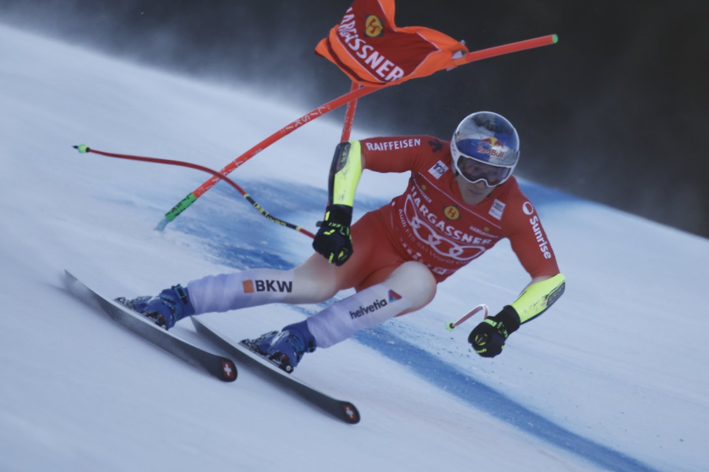 Moeller earns first World Cup win as another injured skier is airlifted off 2026 Olympics slope | iNFOnews.ca