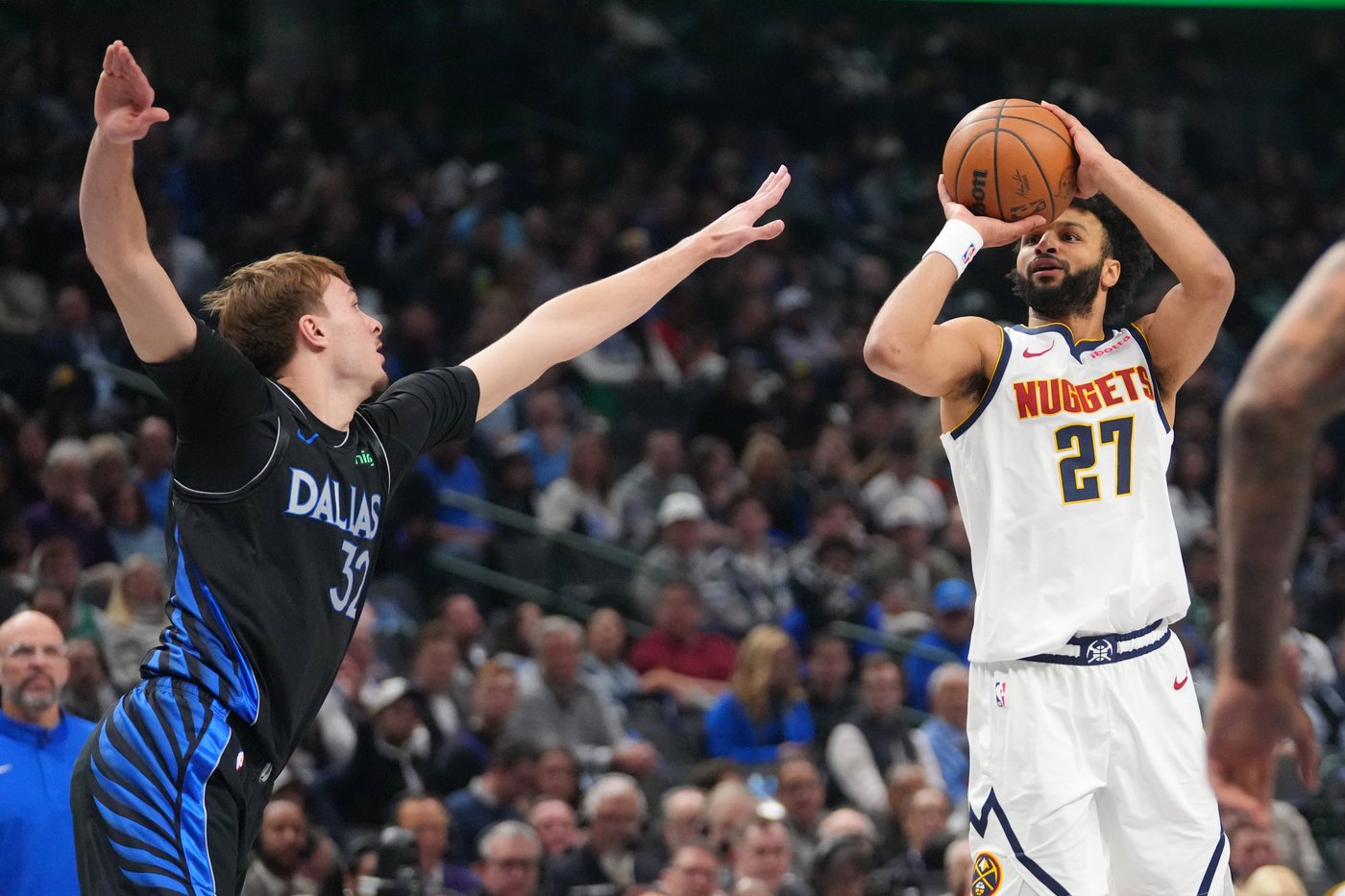 Cooper Flagg sprains an ankle and is ruled out after halftime as Mavs lose to Nuggets | iNFOnews.ca Cooper Flagg sprains an ankle and is ruled out after halftime as Mavs lose to Nuggets | iNFOnews.ca