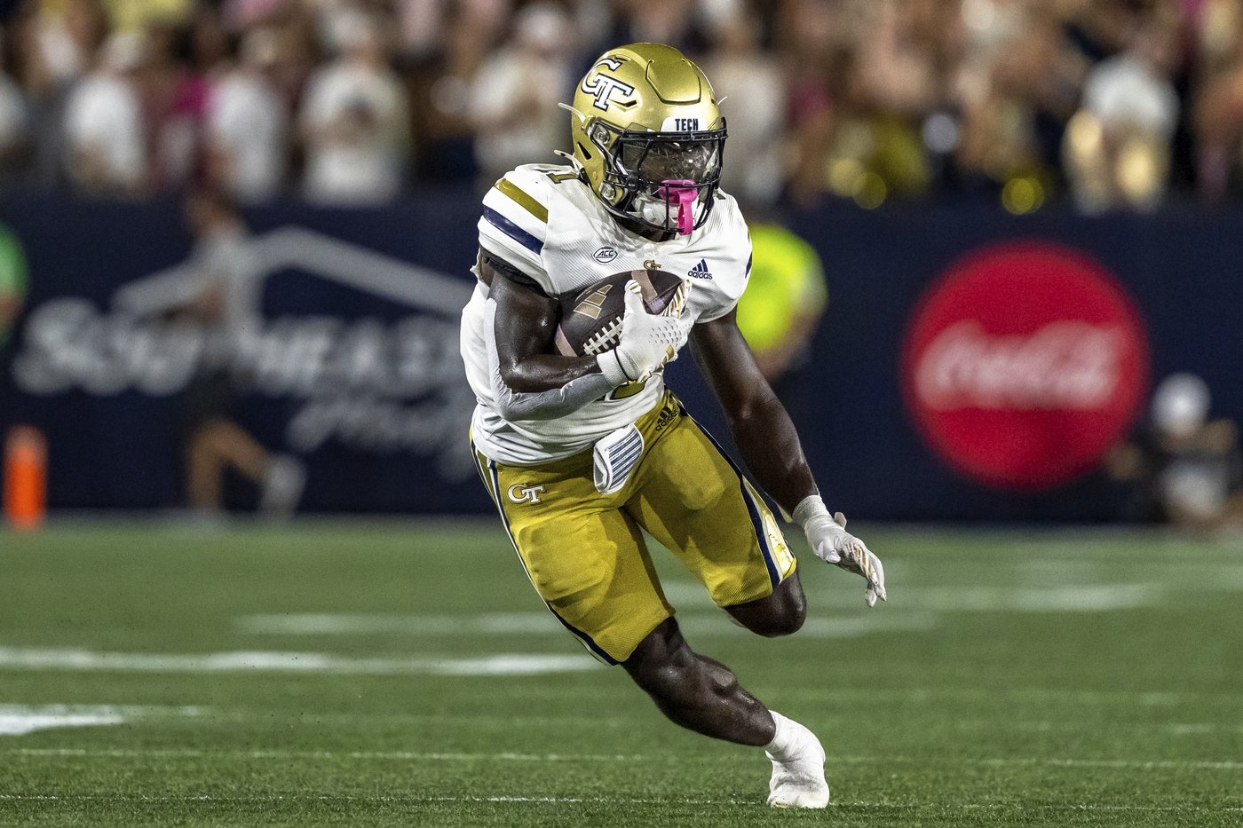 Haynes runs for 128 yards, catches go-ahead scoring pass, as Georgia Tech gives Duke 1st loss, 24-14 | iNFOnews.ca Haynes runs for 128 yards, catches go-ahead scoring pass, as Georgia Tech gives Duke 1st loss, 24-14 | iNFOnews.ca