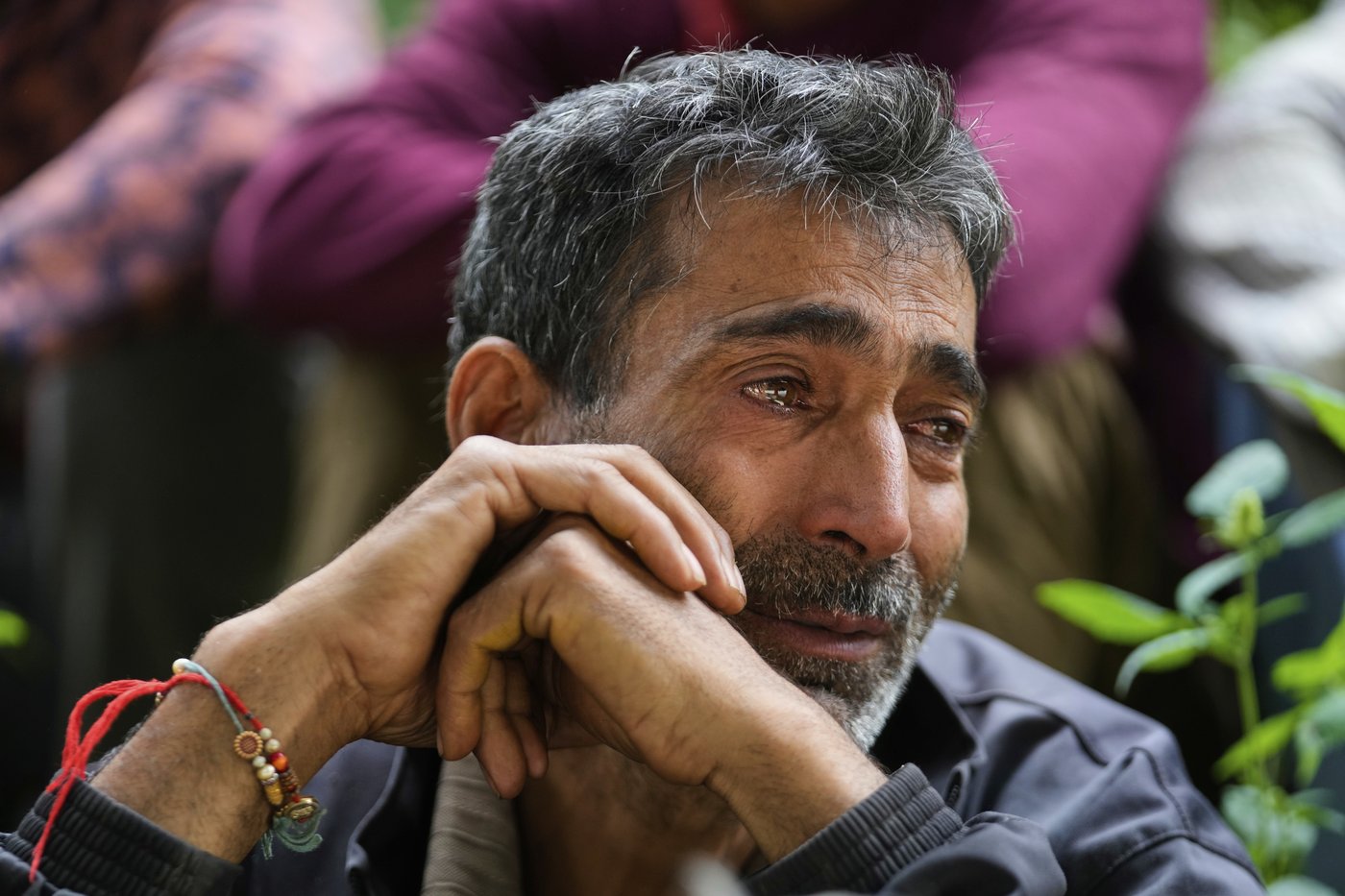 Photos of mourners and searches for the missing from flash floods in Pakistan and India | iNFOnews.ca