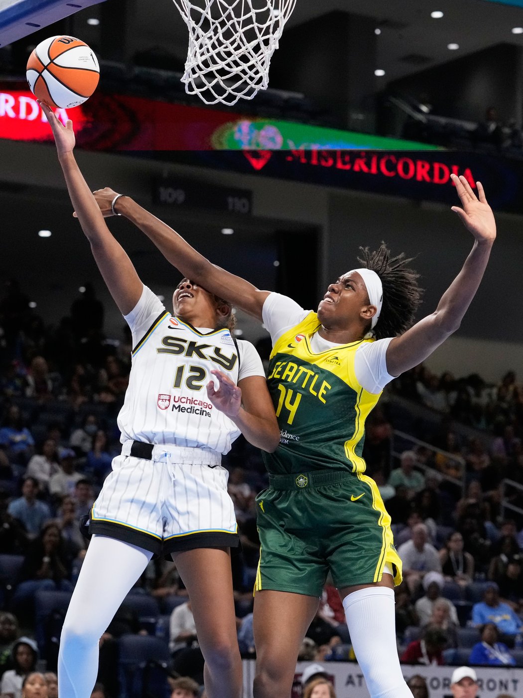 Sky working through some issues as WNBA All-Star Game returns to Chicago | iNFOnews.ca