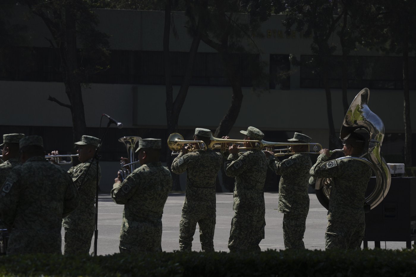 Meet the Mexican soldier trying to revamp a musical genre accused of glorifying cartels | iNFOnews.ca