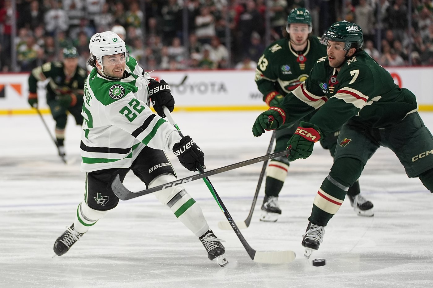 Wyatt Johnston's double-OT deflection gives Stars 4-3 win over Wild in Game 3 | iNFOnews.ca Wyatt Johnston's double-OT deflection gives Stars 4-3 win over Wild in Game 3 | iNFOnews.ca