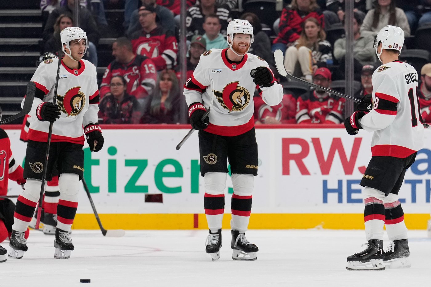 Tim Stützle helps Senators dump Devils 4-1 to keep hot start going | iNFOnews.ca