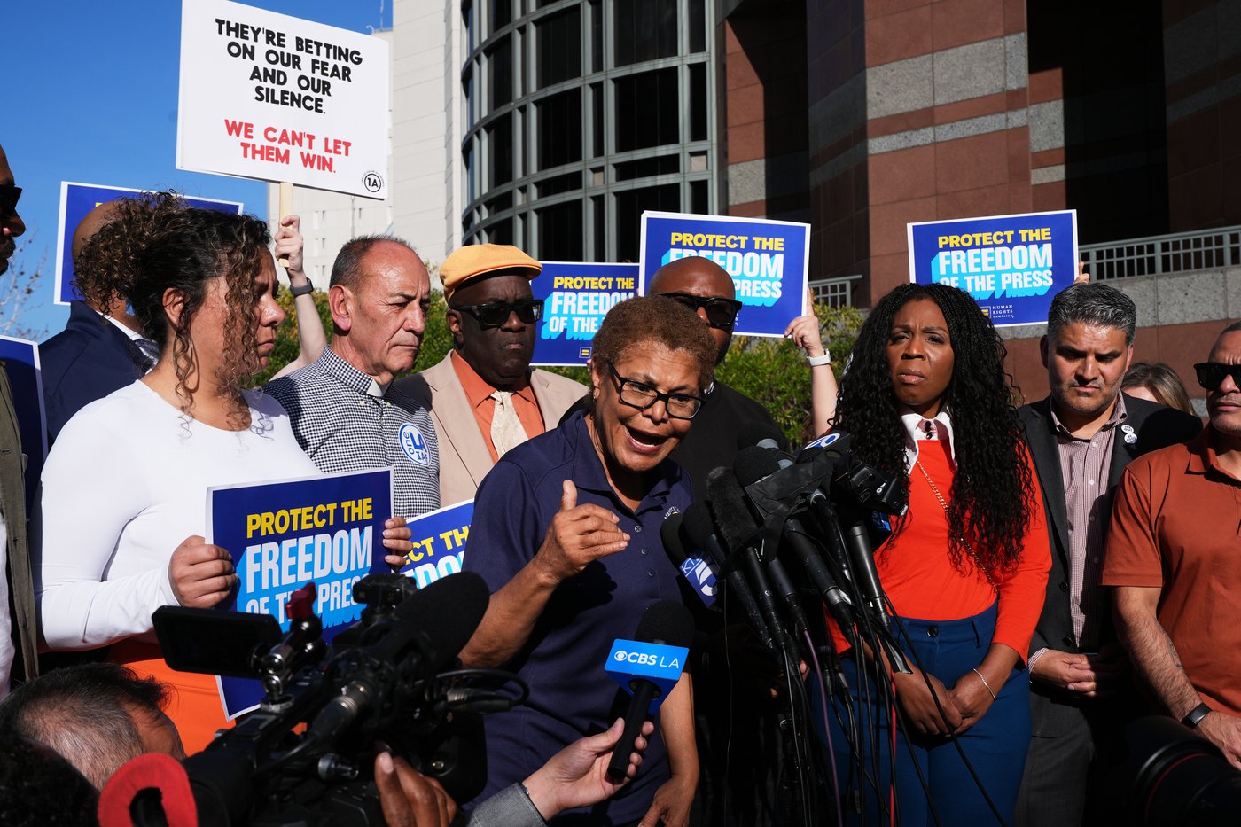 Journalist Don Lemon charged with federal civil rights crimes after covering anti-ICE church protest | iNFOnews.ca Journalist Don Lemon charged with federal civil rights crimes after covering anti-ICE church protest | iNFOnews.ca