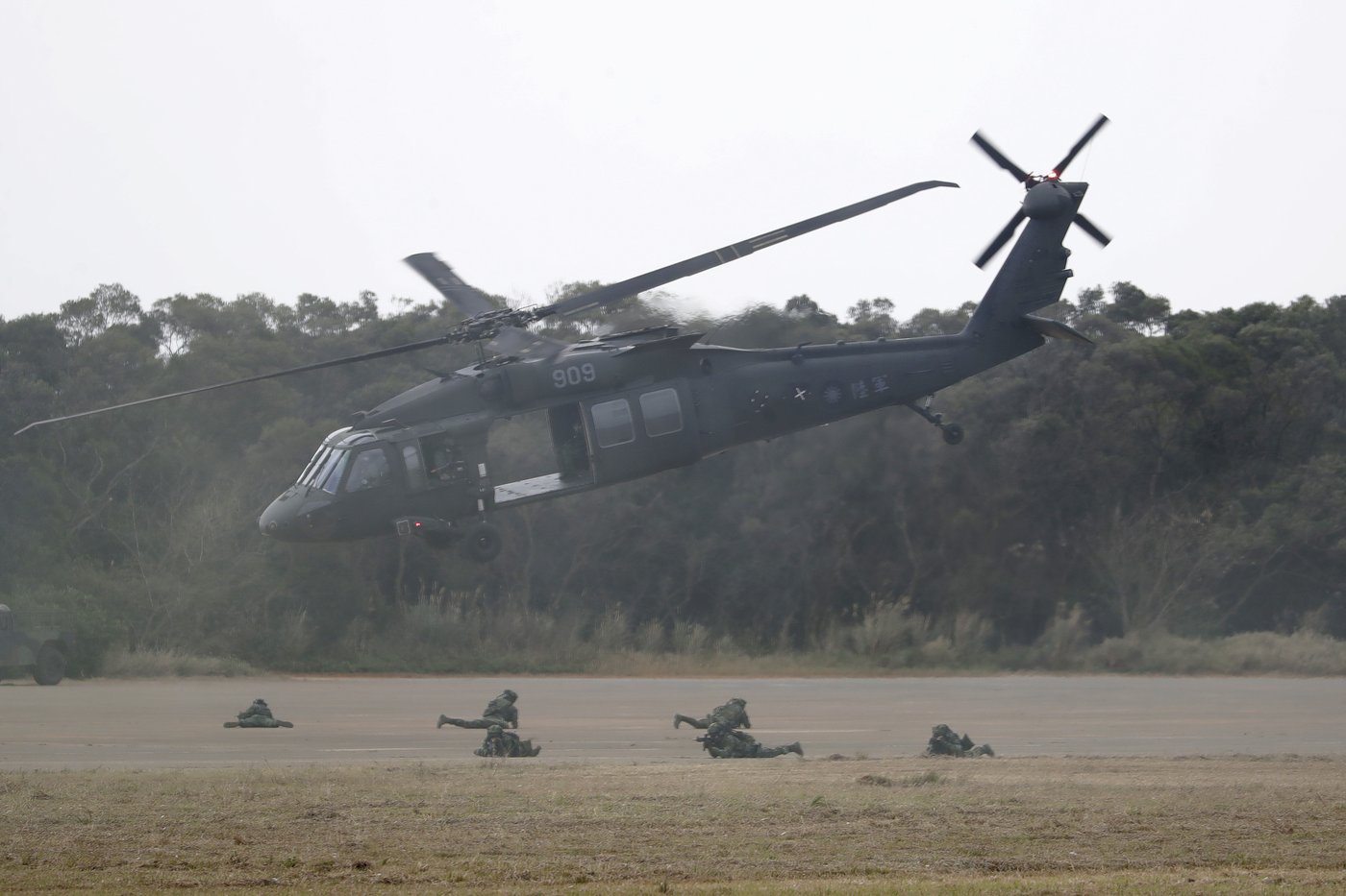 Taiwan holds military drills as concerns rise over possible defense budget cut | iNFOnews.ca