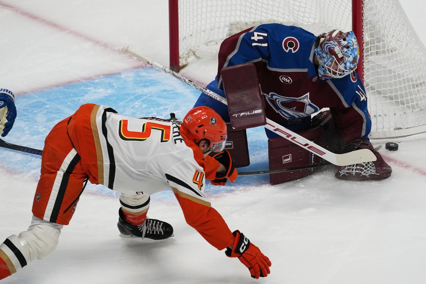 Granlund, Gauthier score in shootout as Ducks beat Avalanche 2-1 | iNFOnews.ca Granlund, Gauthier score in shootout as Ducks beat Avalanche 2-1 | iNFOnews.ca