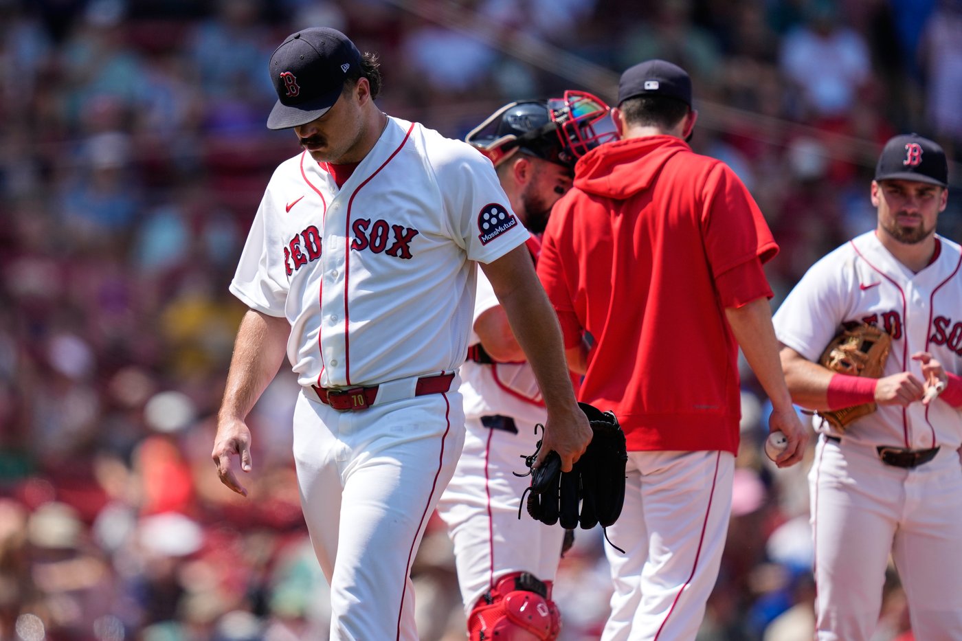 James Woods hits a 3-run homer as the Nationals beat the Red Sox 10-2 to take the series | iNFOnews.ca