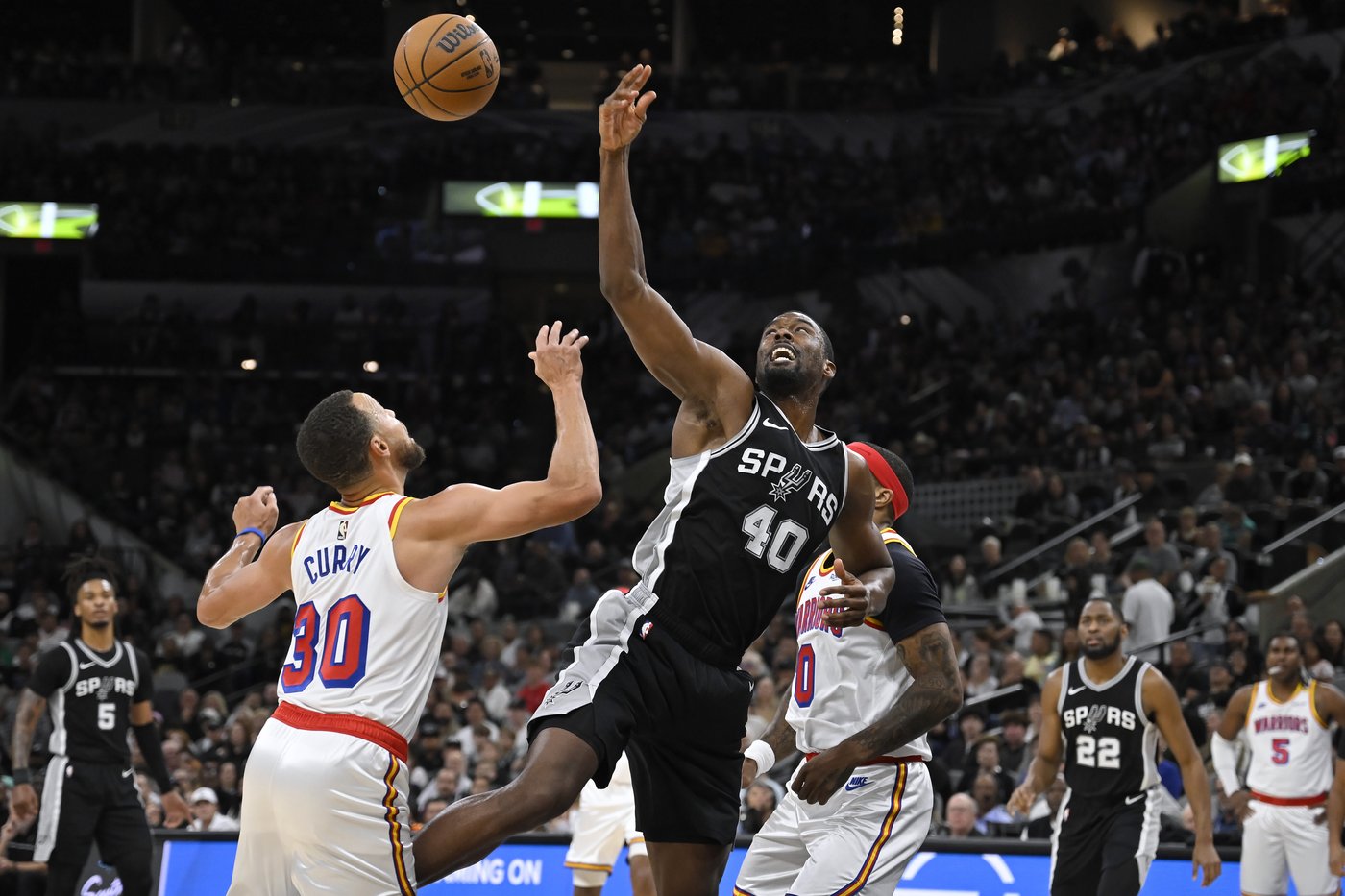 Wembanyama returns from three-game absence to help Spurs rally past Warriors, 104-94 | iNFOnews.ca Wembanyama returns from three-game absence to help Spurs rally past Warriors, 104-94 | iNFOnews.ca