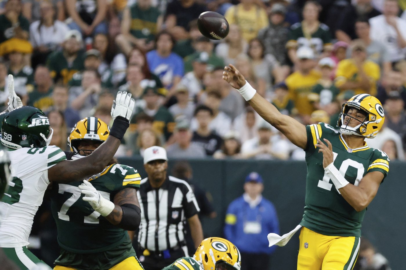 Fields scores in his lone series as Jets open 1st preseason under Glenn by beating Packers 30-10 | iNFOnews.ca Fields scores in his lone series as Jets open 1st preseason under Glenn by beating Packers 30-10 | iNFOnews.ca