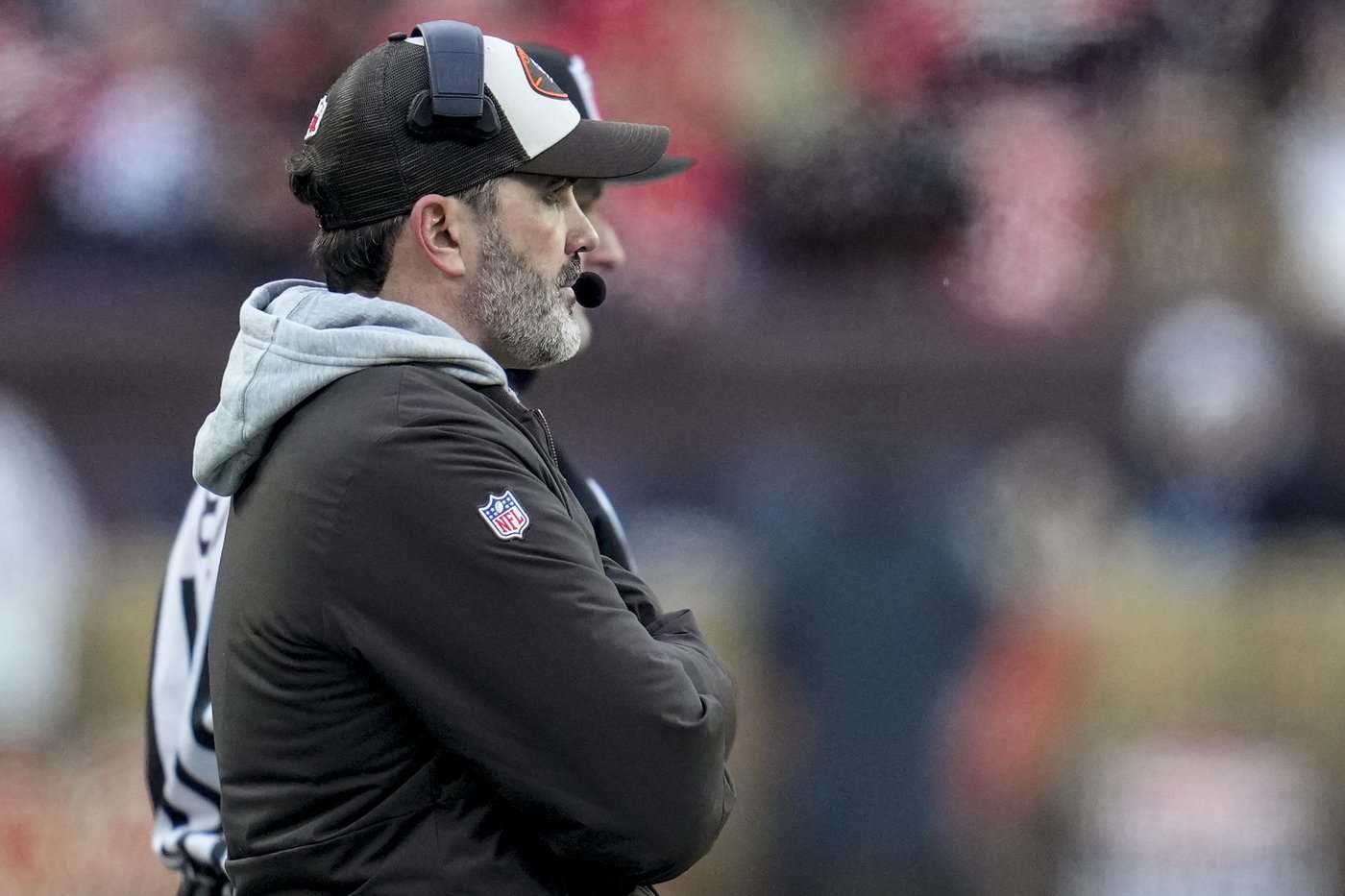 Browns mulling another switch at quarterback after Winston throws 3 more picks in loss to Chiefs | iNFOnews.ca