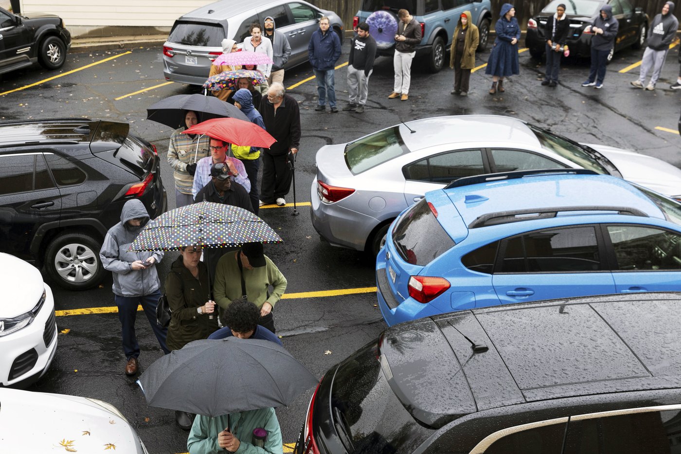 PHOTO COLLECTION: US Election 2024, Lines from East to West | iNFOnews.ca