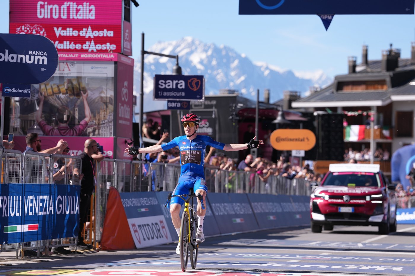 Vingegaard seizes control of the Giro d'Italia with solo win on brutal 14th stage | iNFOnews.ca Vingegaard seizes control of the Giro d'Italia with solo win on brutal 14th stage | iNFOnews.ca