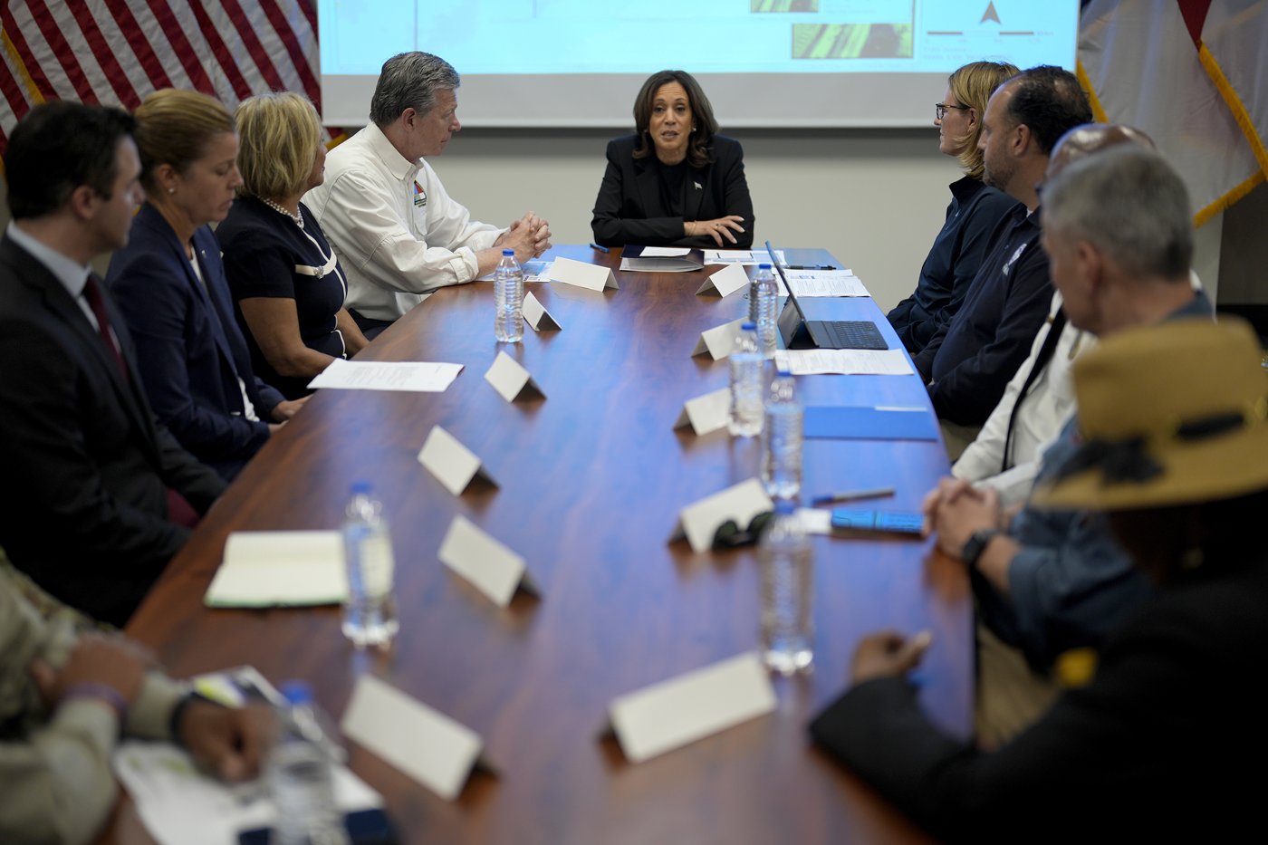 Harris pledges ongoing federal support as she visits North Carolina to survey Helene's aftermath | iNFOnews.ca