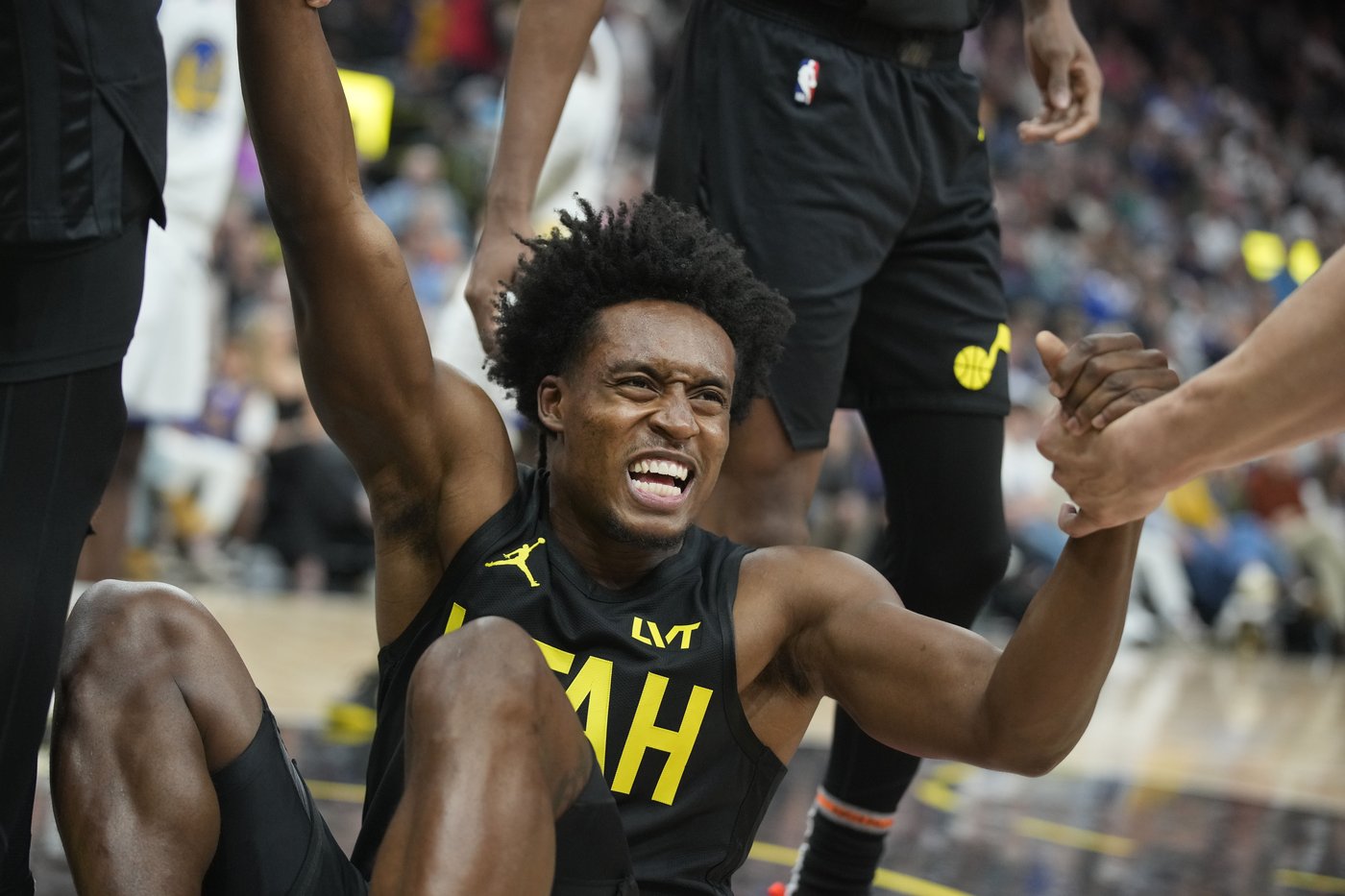 Buddy Hield scores 27 points to help the Warriors coast past the Jazz, 127-86 | iNFOnews.ca