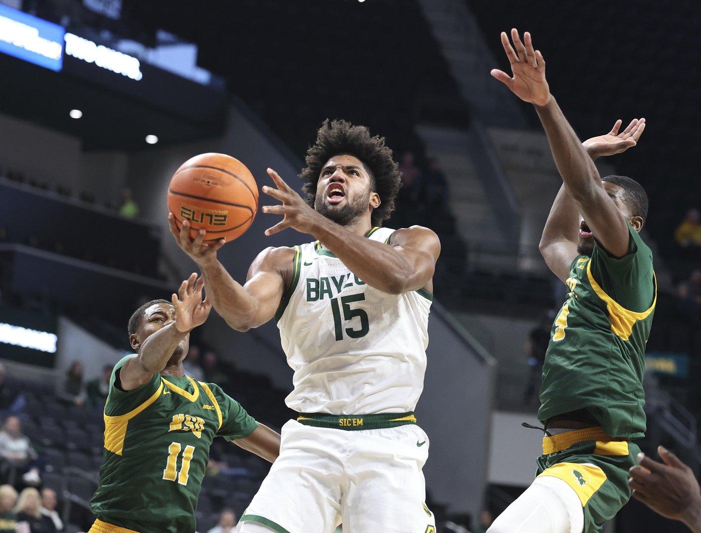 Robert Wright III sets a Baylor freshman record with 13 assists, the Bears beat Norfolk State 94-69 | iNFOnews.ca