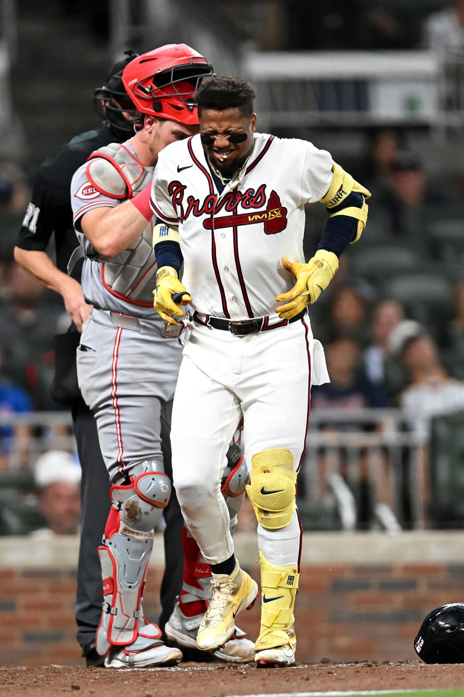 Braves' star Acuña day-to-day after fouling ball off left leg | iNFOnews.ca