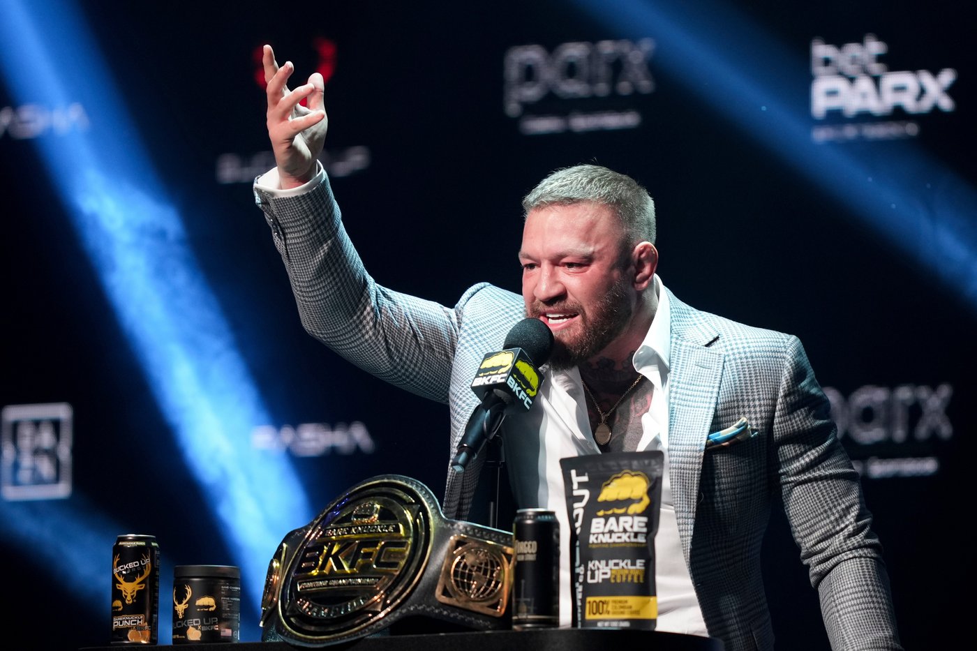 Conor McGregor to make long-awaited UFC return in July fight against Max Holloway | iNFOnews.ca